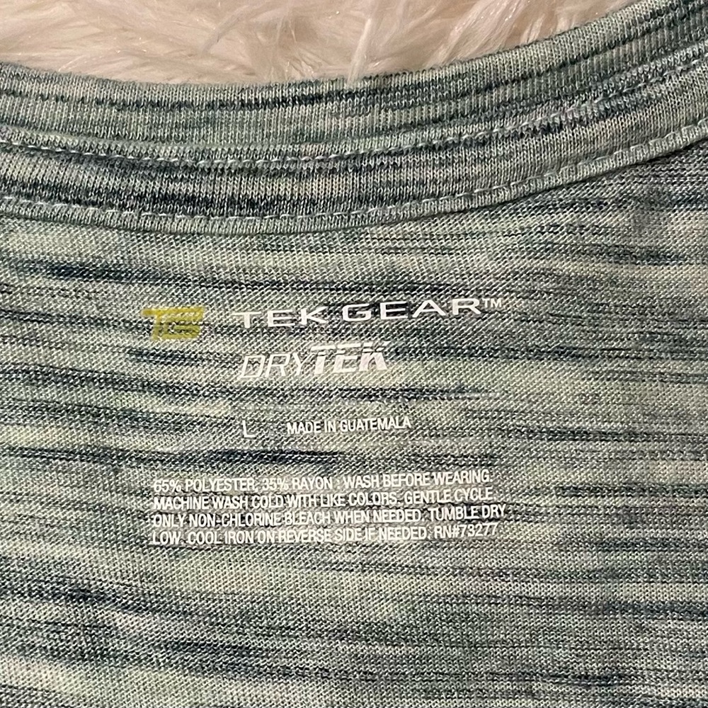 Tek Gear Racerback Tank EUC - Picture 3 of 3